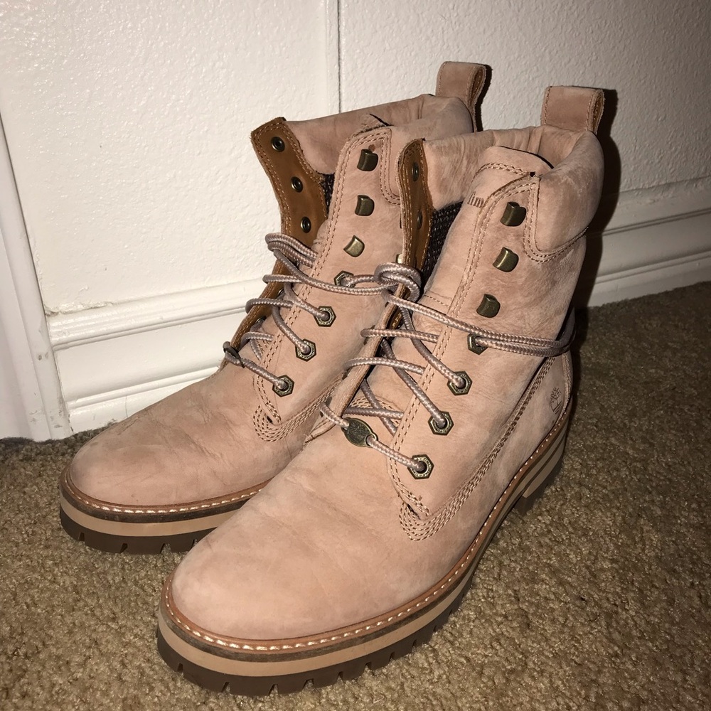 ✨WORN ONCE✨ Timberland Woman’s Boot 🥾